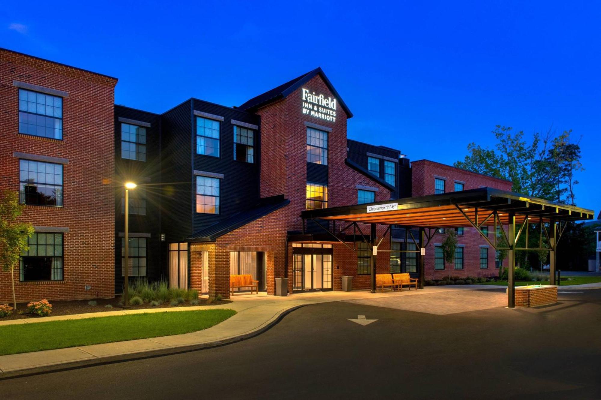 Fairfield Inn & Suites By Marriott Williamstown Εξωτερικό φωτογραφία